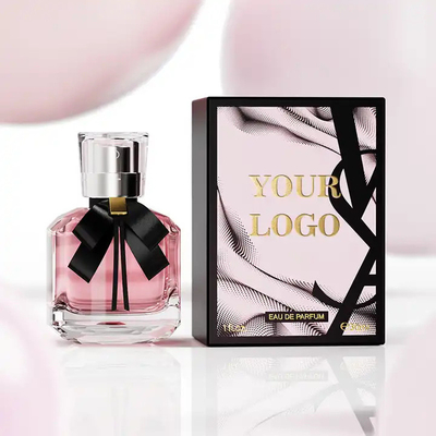 Gia đình nước hoa tươi trong nước xịt cơ thể với dầu nước hoa thiết kế
